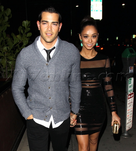 Beverly Hills Crustacean Jesse Metcalfe, Cara Santana white