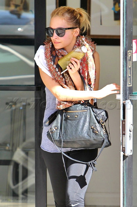 Beverly Hills Nicole Richie thin gym 