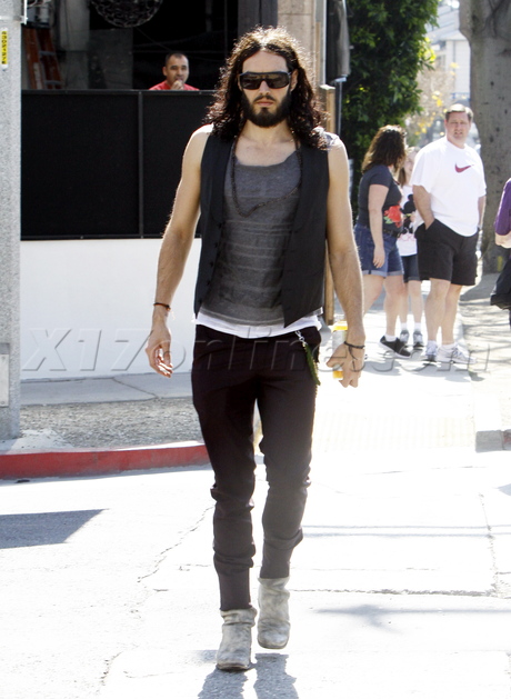 Russell Brand hollywood beard divorce long hair Katy perry