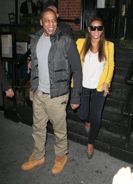 sunglasses purse jay z smile rapper beyonce dinner 