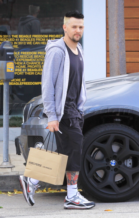 Joel Madden tattoos shorts nicole richie hair