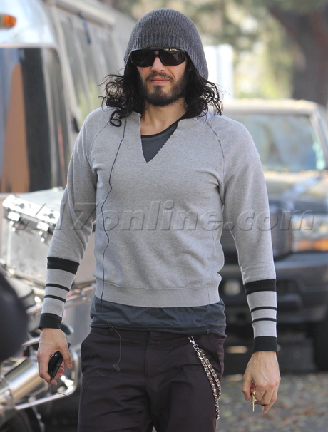 sunglasses car Russell Brand knit cap divorce katy perry sweats boots