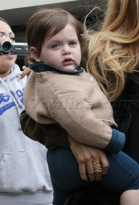 sunglasses daughter reality Rachel Zoe heels ring