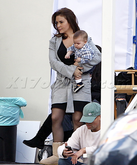 Alyssa Milano baby milo stroller mistresses set film show uggs