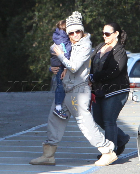 gym sweat pants couple dancer toyboy 