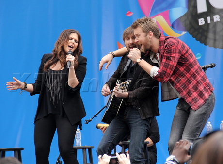 the grove Lady Antebellum concert oreo 