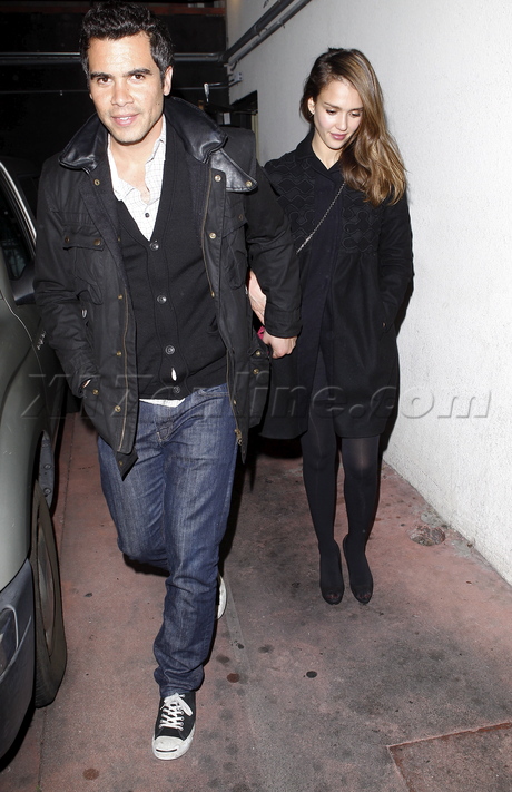 Jessica Alba cash warren dinner denim jacket Matsuhisa
