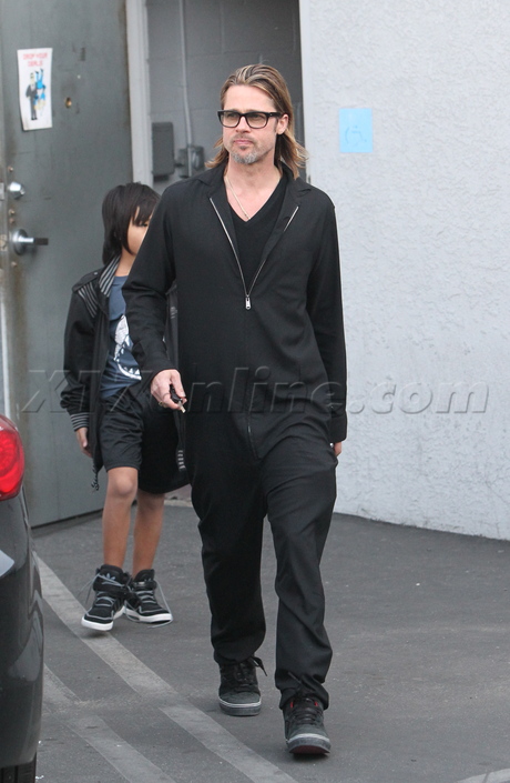 sunglasses Brad Pitt guitar guitar center amp jumpsuit maddox
