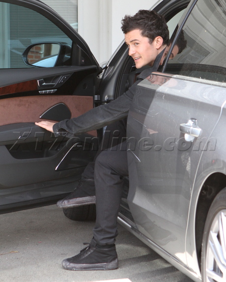 Orlando Bloom  jacket hollywood denim dance class 