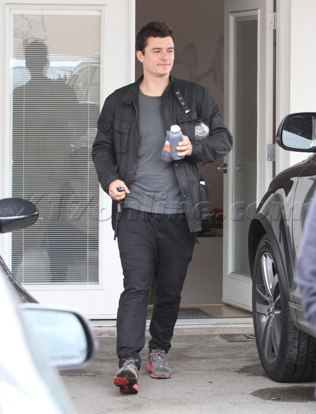 Orlando Bloom gym jacket juice 