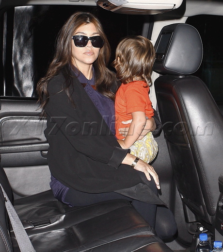 Kourtney Kardashian sunglasses lax airport scott disick 