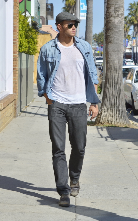 sunglasses Kellan Lutz jeans twilight hat
