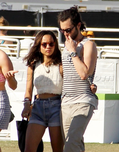 Zoe Kravitz legs desert sunglasses music coachella 