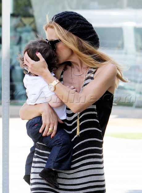rachel zoe baby smiles child stripes hat sunglasses 