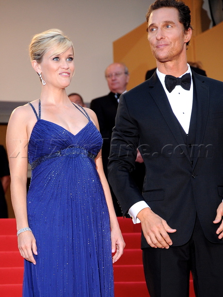 Cannes Matthew McConaughey Reese Witherspoon mud Premiere pregnant tuxedo 