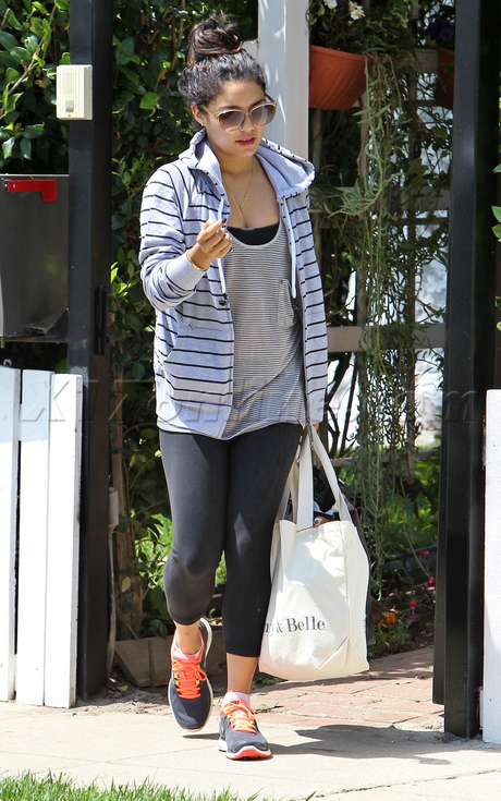 Vanessa Hudgens smile legs sunglasses skirt purse friend 