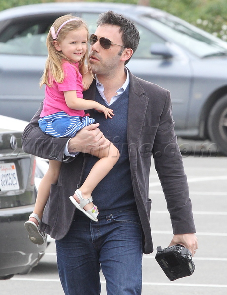 sunglasses  Jennifer Garner ballet recital   mothers day 