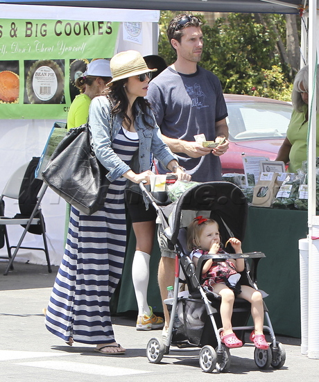 sunglasses farmers market striped maxi dress hat jason hoppy chiled stroller shopping 