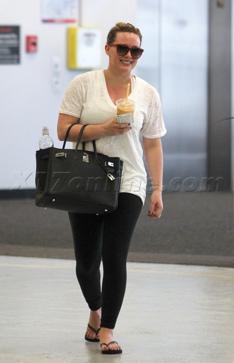 Hilary Duff  baby weight spandex sunglasses drink post baby body hermes 
