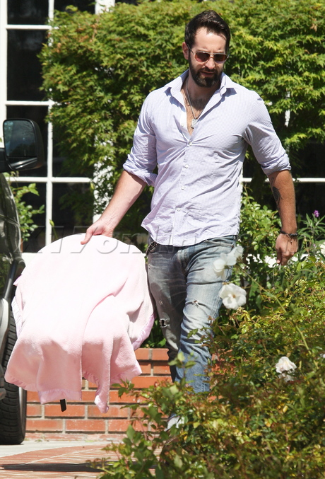 sunglasses boots Katherine Heigl print dress Josh Kelley  adopted daughter 