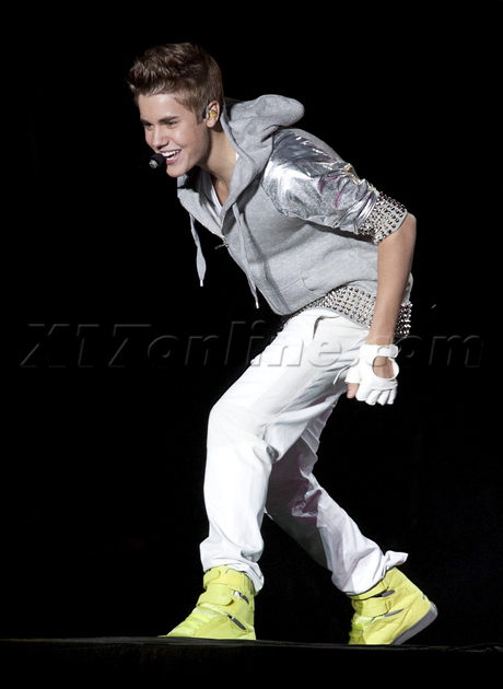 Justin Bieber mexico city mexico concert perform