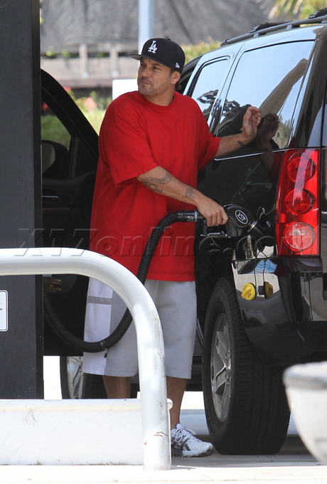 Kevin Federline Calabasas gas tattoo 