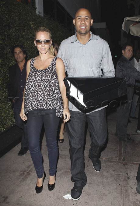 Kendra Wilkinson  Hank Baskett  blonde sunglasses playboy denim beso hollywood 