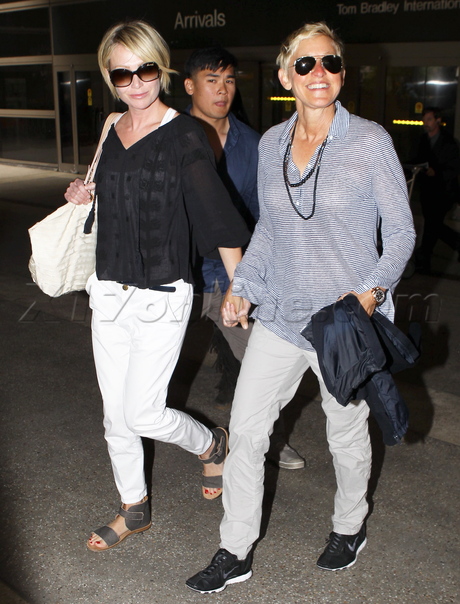Ellen DeGeneres Portia De Ross sunglasses italy holding hands LAX airport