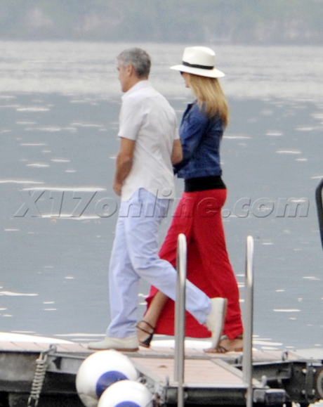 sunglasses italy George Clooney  motorcycle boat Stacy Keibler 