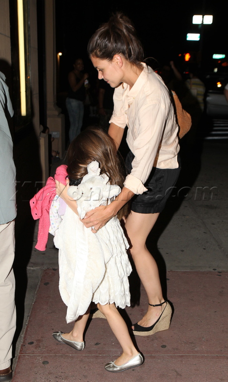 Katie Holmes suri cruise brave movie