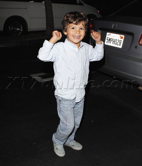 rimes child leann singer Eddie Cibrian Wood Ranch restaurant 