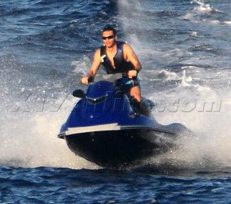 sunglasses Ryan Seacrest jetski
