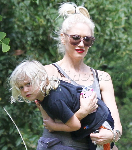 Gwen Stefani coldwater park sunglasses playground boots jeans tank