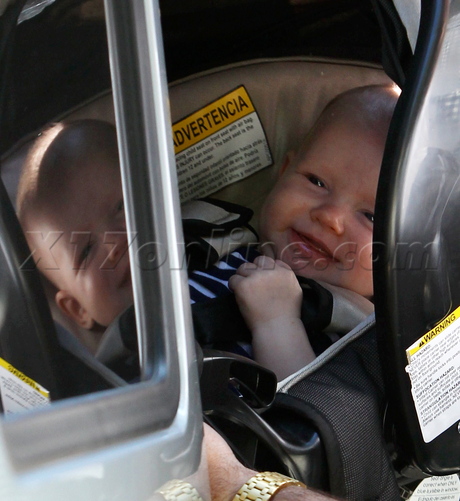 Hilary Duff Beverly Hills son Mike Comrie Luca 