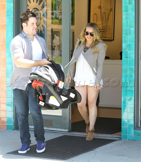 Hilary Duff Beverly Hills son Mike Comrie Luca