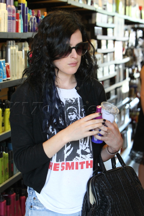 Beverly Hills Rumer Willis The Smiths shorts