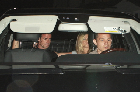 dinner giorgio baldi Justin Theroux Jennifer Aniston Shirley MacLaine couple 