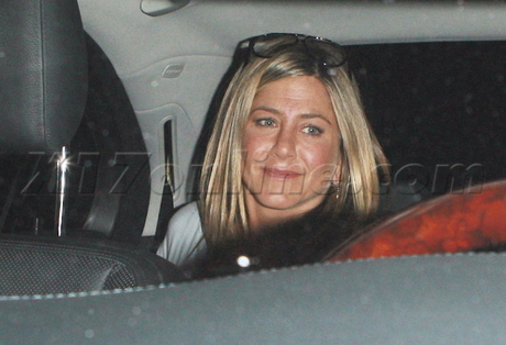 dinner giorgio baldi Justin Theroux Jennifer Aniston Shirley MacLaine couple 