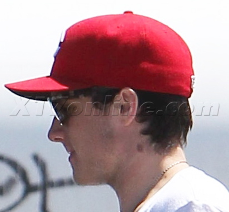 Josh Hutcherson hollywood hunger games hat sunglasses drill hardware store hickey dog birthmark