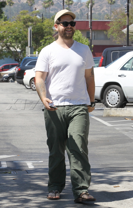 sunglasses Jack Osbourne ms tattoo texting hat 