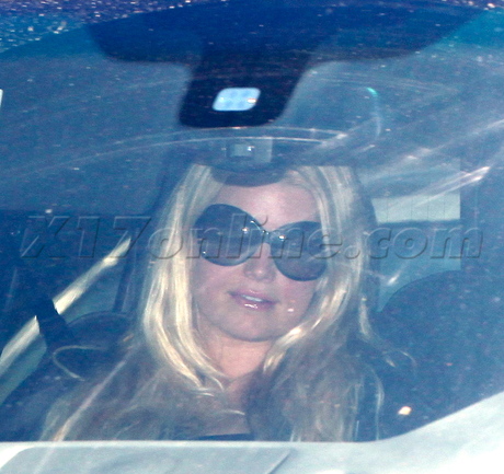 sunglasses gym Jessica Simpson car shots 