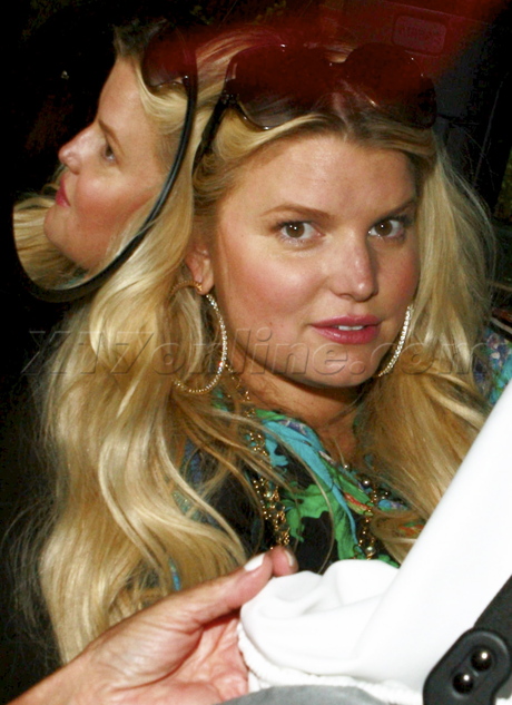  Jessica Simpson baby car shot car shots eric johnson beverly hills hotel 