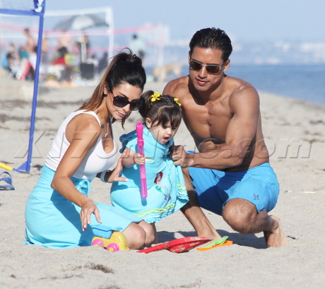 sunglasses volleyball beach Courtney gia six pack abs 