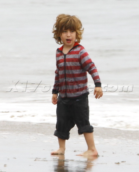 Christina Aguilera Matthew Rutler beach malibu max max bratman beer