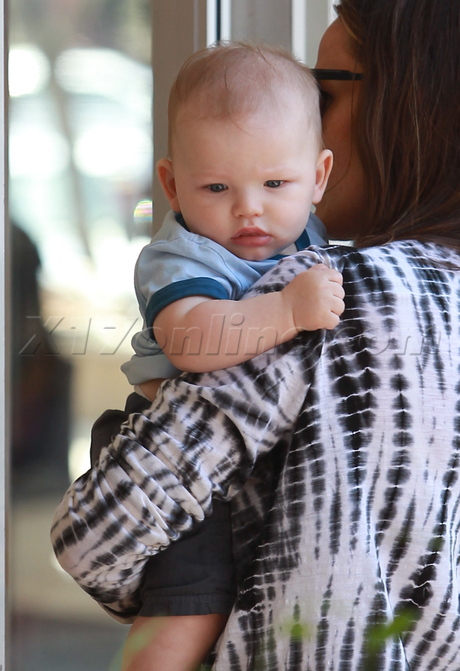 sunglasses Jennifer Garner ice cream kids balet Baskin Robbins 