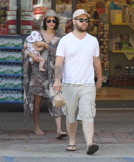 Jack Osbourne baby stars earn stripes lisa stelly Pearl Clementine