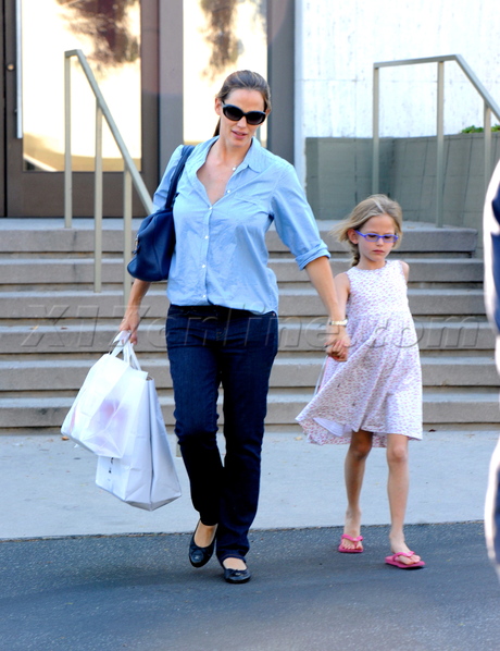 Jennifer Garner denim button up Violet shopping Diesel Books New Balance 
