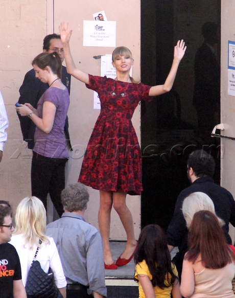 Stand Up To Cancer Shrine Auditorium Taylor Swifr 