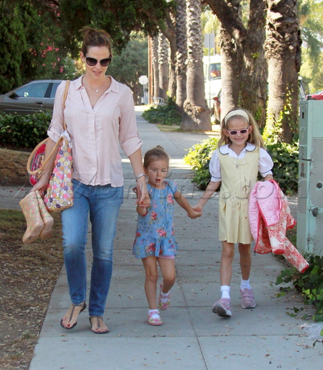 Jennifer Garner denim sunglasses button up 