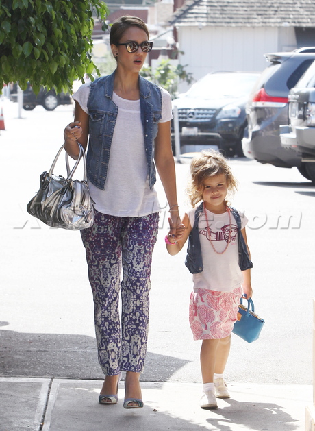 sunglasses Jessica Alba pants print pants jean vest honor warren 